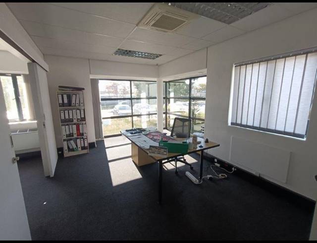 BUSINESS PROPERTY TO RENT IN STRUBENSVALLEI